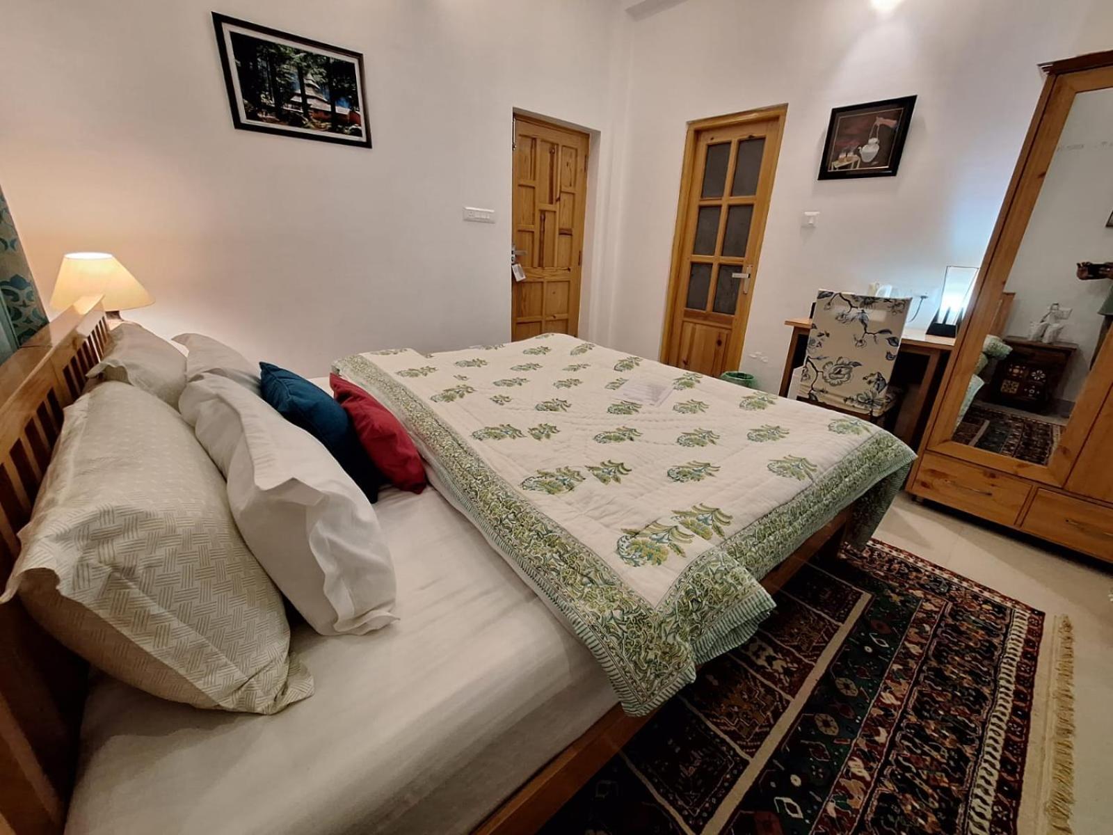La Maison - A Boutique Bed And Breakfast Bīr Eksteriør billede